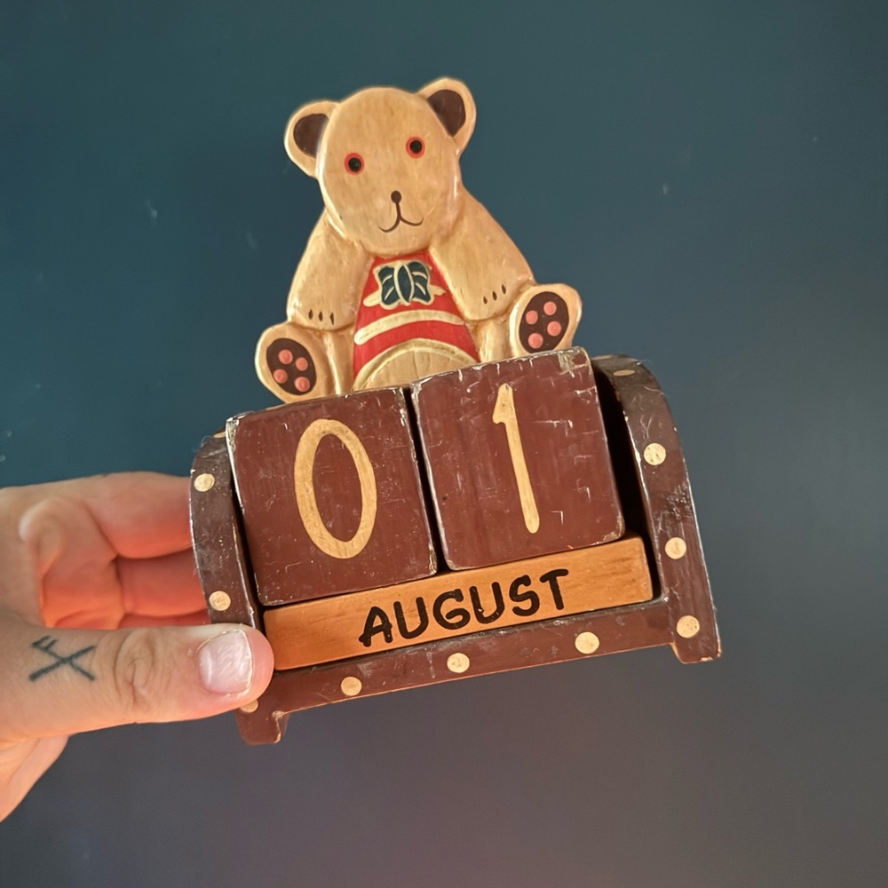 Wooden Teddy Bear Calendar